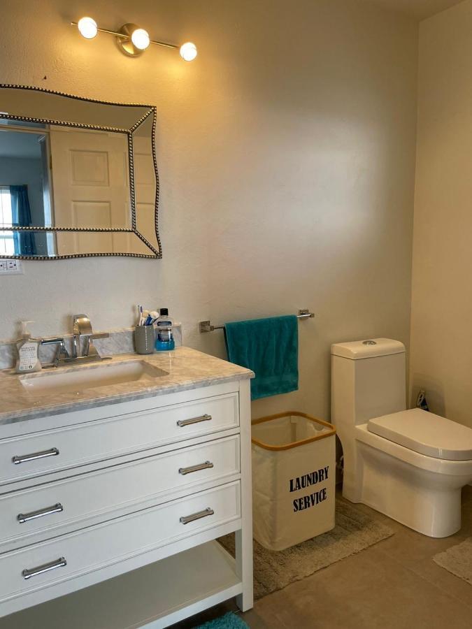 La Vue De Basseterre Apartments - Luxury In Bird Rock Luaran gambar